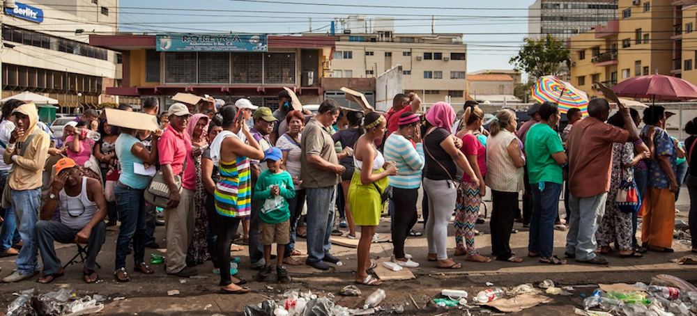 US to Ease Sanctions on Venezuelan Oil