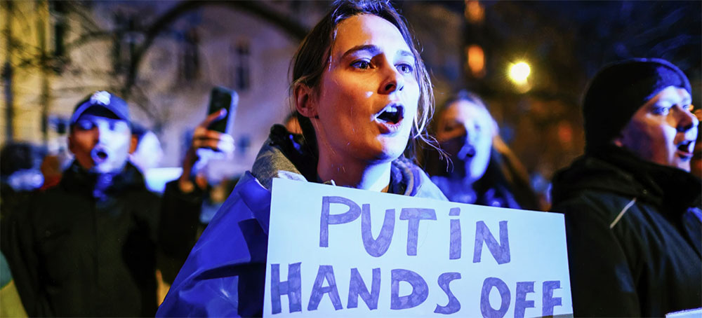 US's Netflix to Be Forced to Broadcast Putin Propaganda