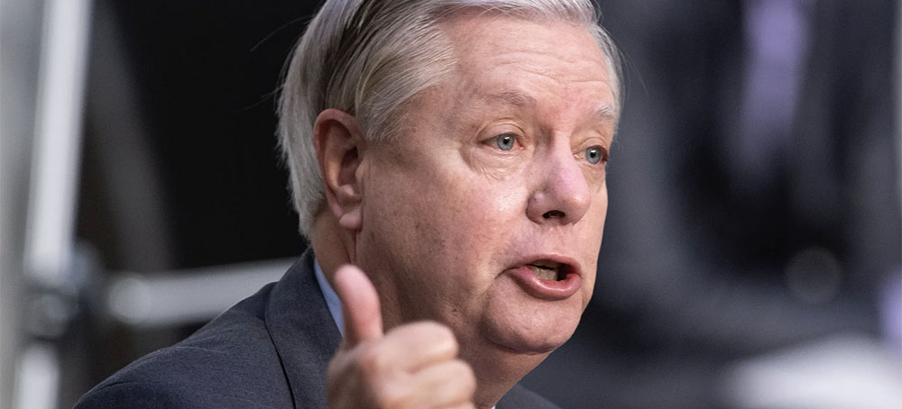 Lindsey Graham Asks Twitter if It Knows Anyone Willing to Assassinate Putin