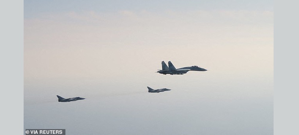 Russian Planes 'Armed With Nukes' Chased Out of Swedish Airspace