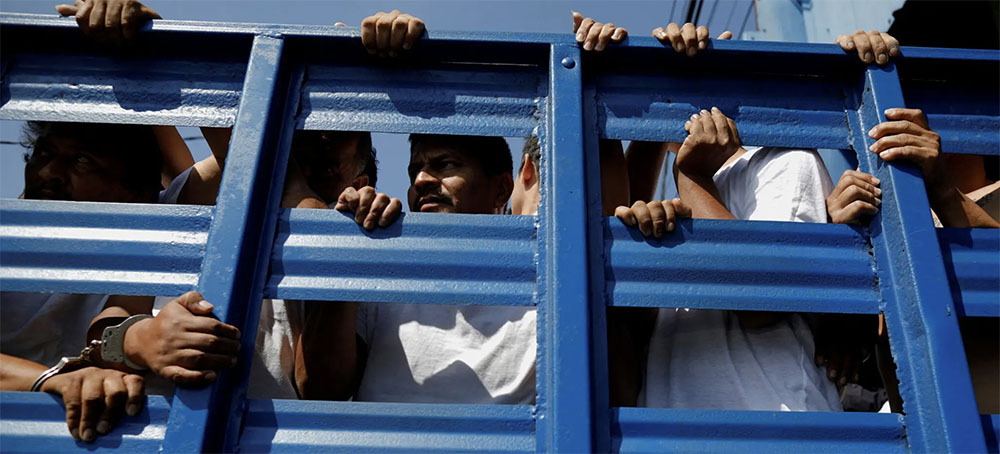 Poor in El Salvador Face Brunt of Crackdown on Gang Violence as Government Suspends Rights, Arrests Over 6,000