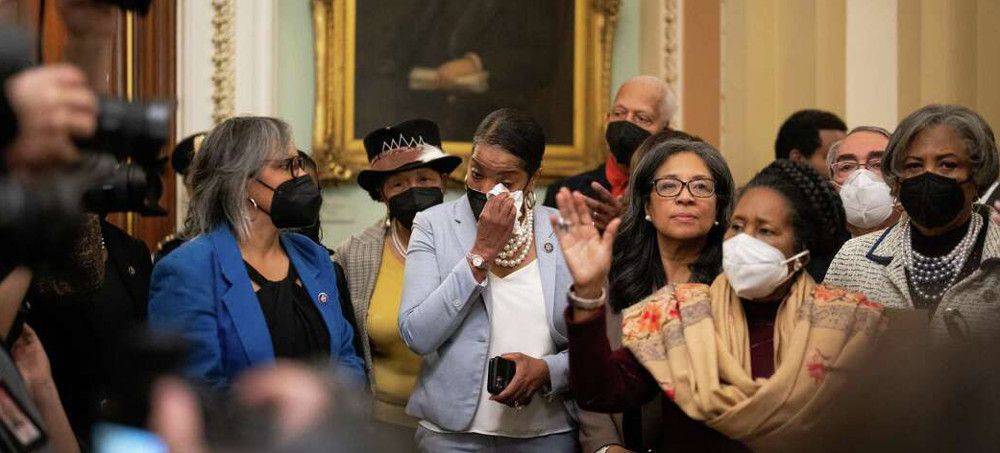 'It Means the World to Us': Black Lawmakers' Euphoria Greets Jackson Confirmation