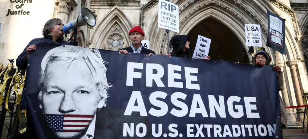 UK Court Approves Extradition of Julian Assange to US
