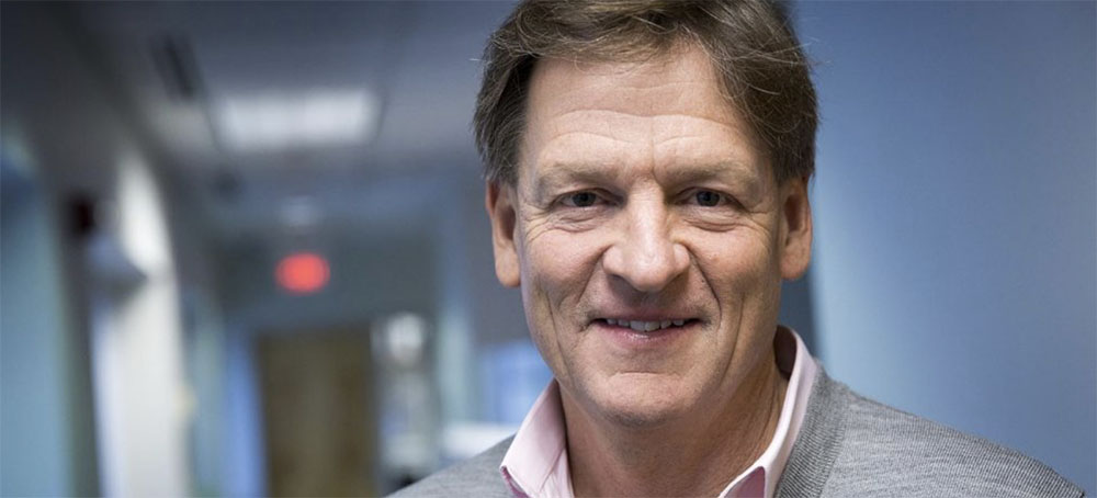 Michael Lewis on Why Americans Don't Trust Experts