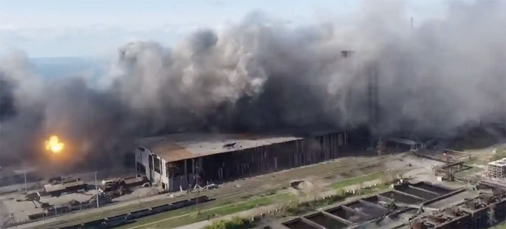 UN Plans Third Evacuation From Azovstal Steelworks as Battle Continues to Rage