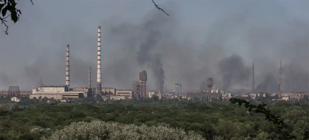 Fears Grow for Sievierodonetsk Civilians as Plant Struck and Bridge Blown Up