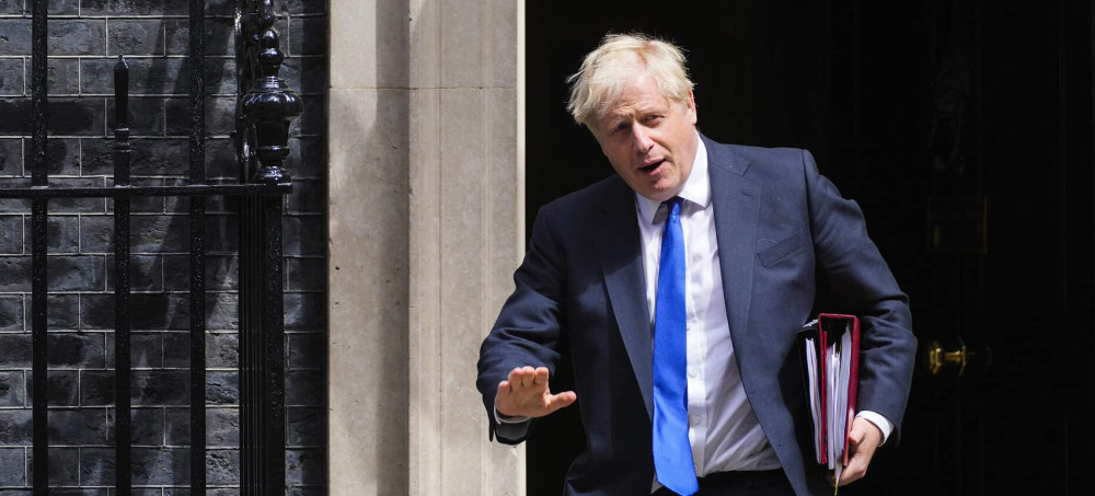 Boris Johnson Quits as Decades of Bullshit Finally Catch Up With Him