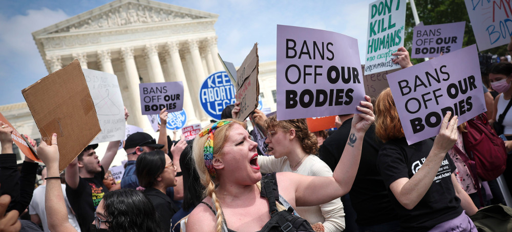 West Virginia Judge Blocks Pre-Roe v. Wade Ban, Allowing Abortions to Resume in State