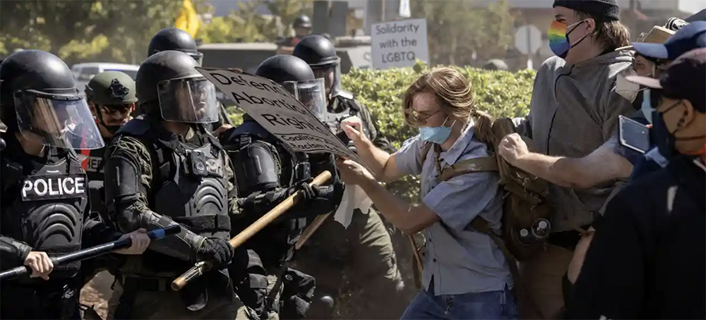 Pro- and Anti-Abortion Groups Clash at California Planned Parenthood Clinic