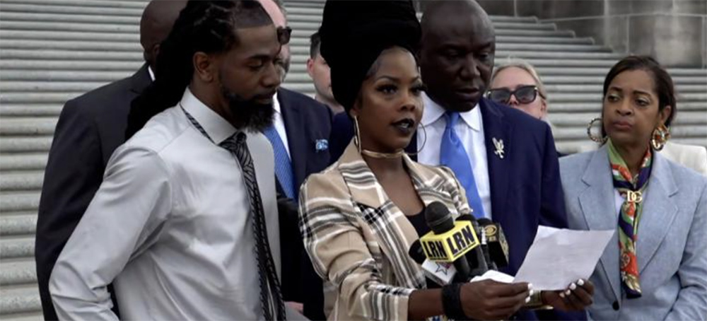 Louisiana Woman Who Alleges She Was Denied Abortion After Fetus' Fatal Diagnosis Says 'It Should Not Happen to Any Other Woman'