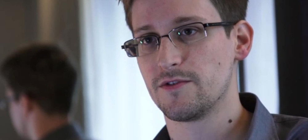 Snowden: US Asked British Spy Agency to Stop Guardian Publishing Revelations