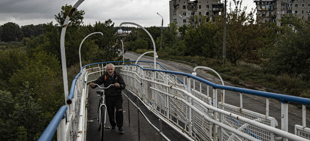 Ukraine War Latest: 440 Graves Found in Liberated Izium as Russia Continues to Fire at Infrastructure Across Ukraine