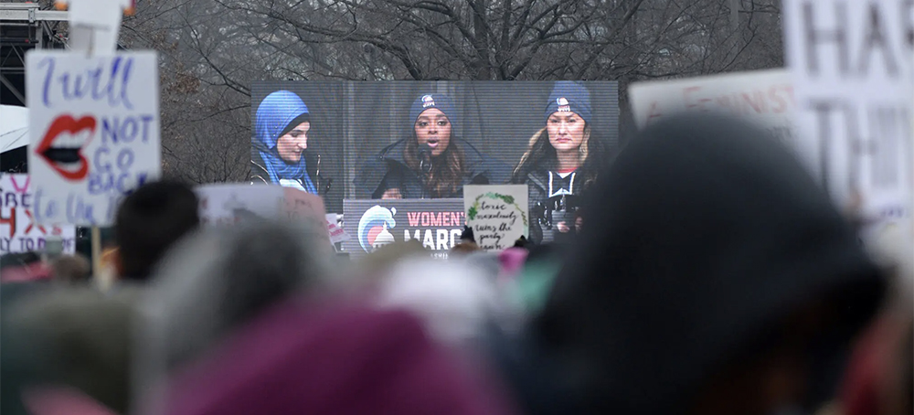How Russian Trolls Helped Keep the Women's March Out of Lock Step
