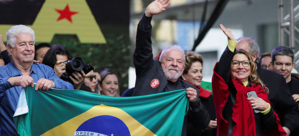 Lula Widens Lead Over Bolsonaro Ahead of Brazilian Vote - Poll