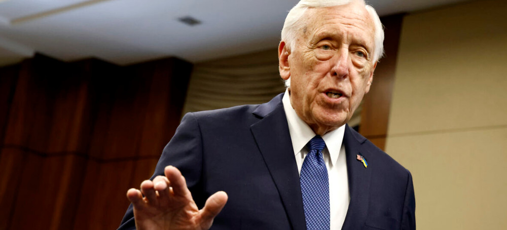 Banning Congress From Trading Stocks Is Massively Popular. So Why Are Top Democrats Stalling?