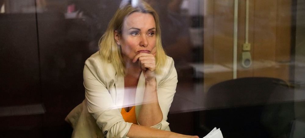 'I Refuse to Comply,' Says Russian Journalist, Days After Escaping House Arrest