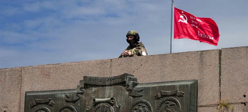Pressure Mounts for Russians in Kherson as Ukraine Presses Forward