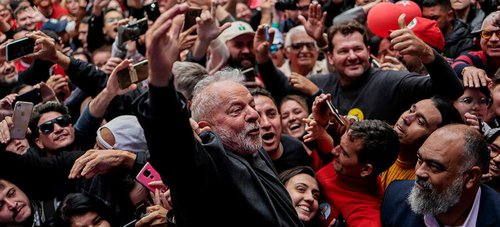 Out of Prison and Leading in Polls, Lula Nears Full Political Comeback