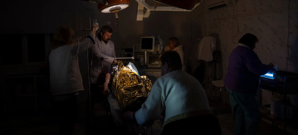 Under Missile Strikes, Ukrainians Haul Water, While Surgeons Work in the Dark