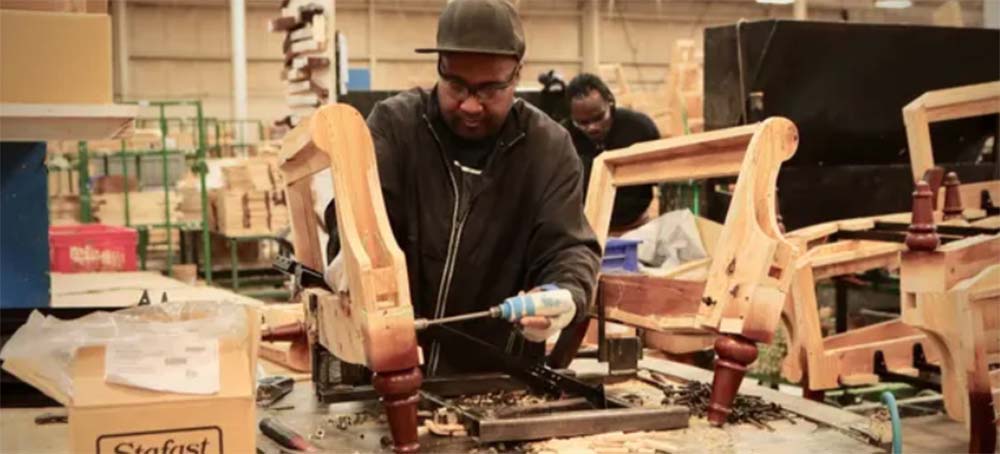 Company Fires 2,700 Workers While They Were Sleeping Days Before Thanksgiving