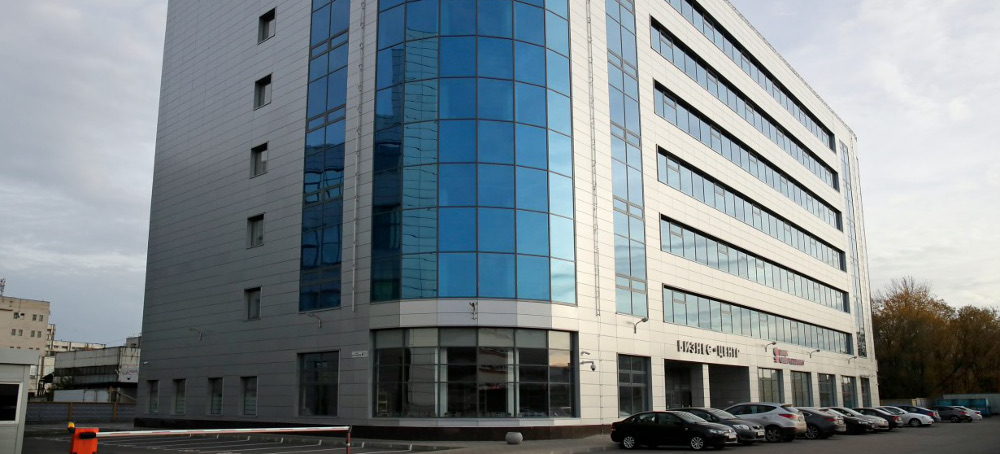 Blacklisted Russian Propagandists Thrive on Right-Wing Apps Gab and Truth Social, Study Finds