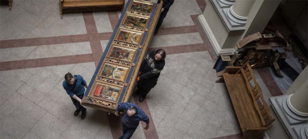 Ukraine’s Museums Keep Watch Over Priceless Gold in Bid to Halt Russian Looters