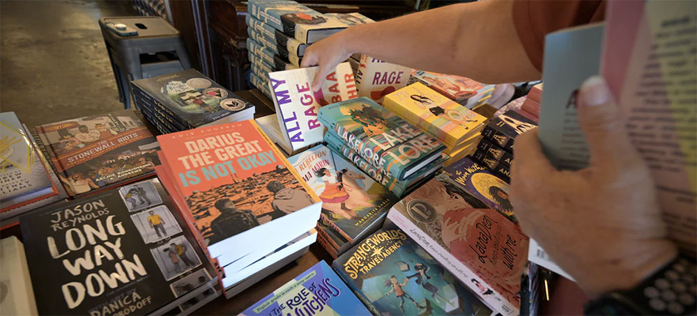 Students Want New Books. Thanks to Restrictions, Librarians Can't Buy Them.