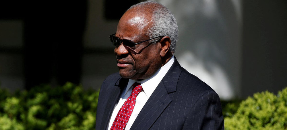 US Ethics Watchdog Calls on Clarence Thomas to Resign Over Undisclosed Gifts