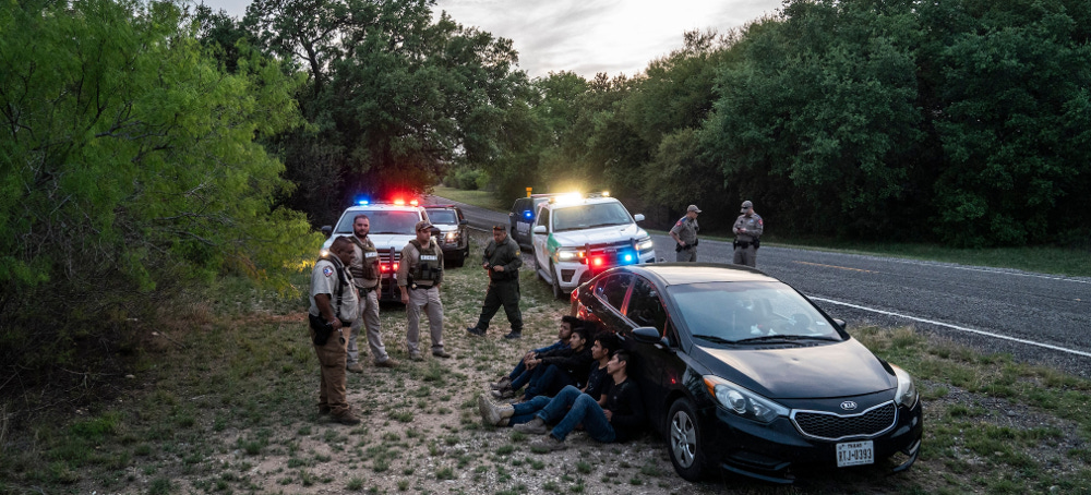 Texas Uses Aggressive Tactics to Arrest Migrants as Title 42 Ends