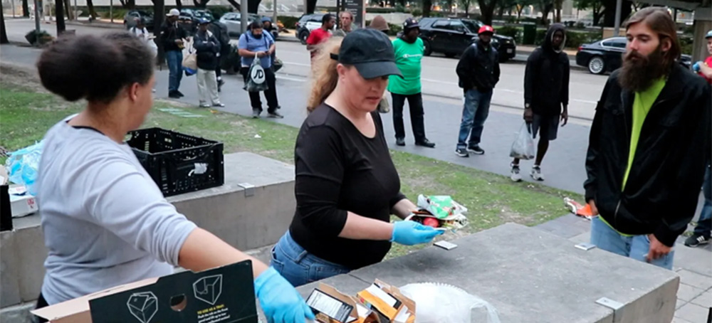 Houston Volunteers Fight Tickets for Serving Meals to Homeless People