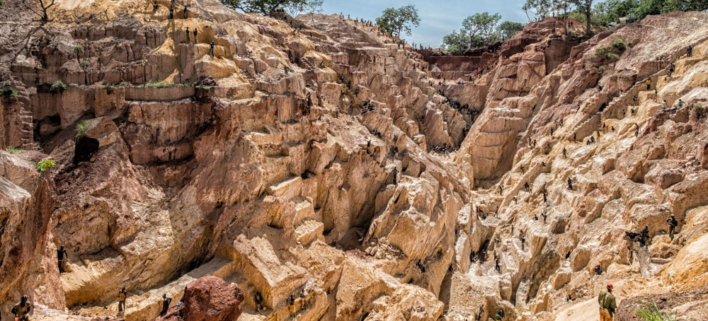 Putin’s Private Army Accused of Massacring Dozens to Seize Gold Mine