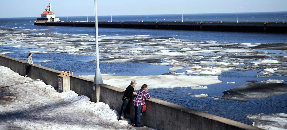 Great Lakes See Little Ice as Warmer Temperatures Persist