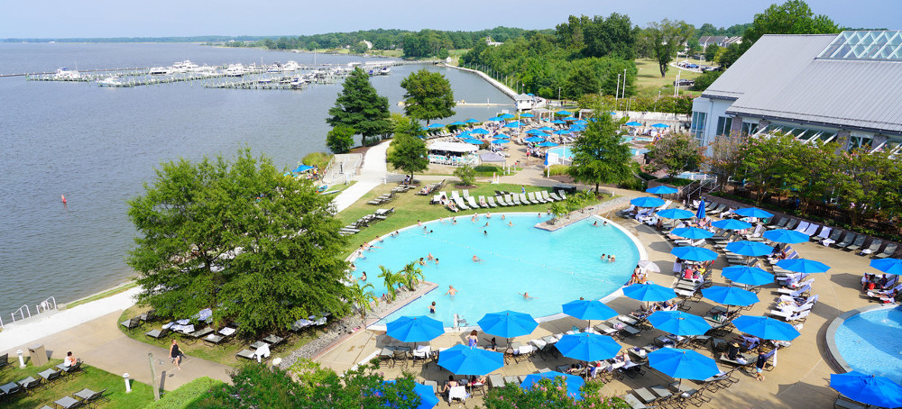 Lobbyists Exploit Massive Loophole to Wine and Dine Lawmakers, Aides at Fancy Getaways