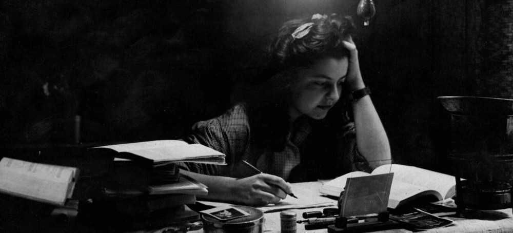 Madeleine Riffaud, ‘The Girl Who Saved Paris,’ Dies at 100