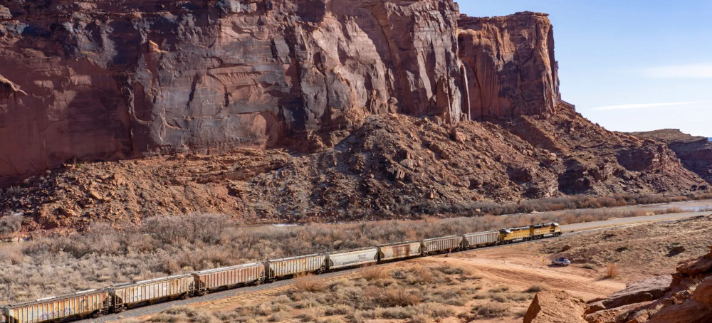 Supreme Court Poised to Gut Bedrock Environmental Law in Oil-train Case