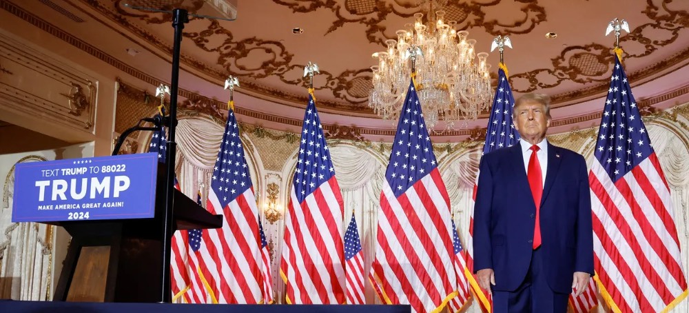 Former Trump Aides Are Warning Newbies: Buy Legal Insurance or Risk a Hefty Bill