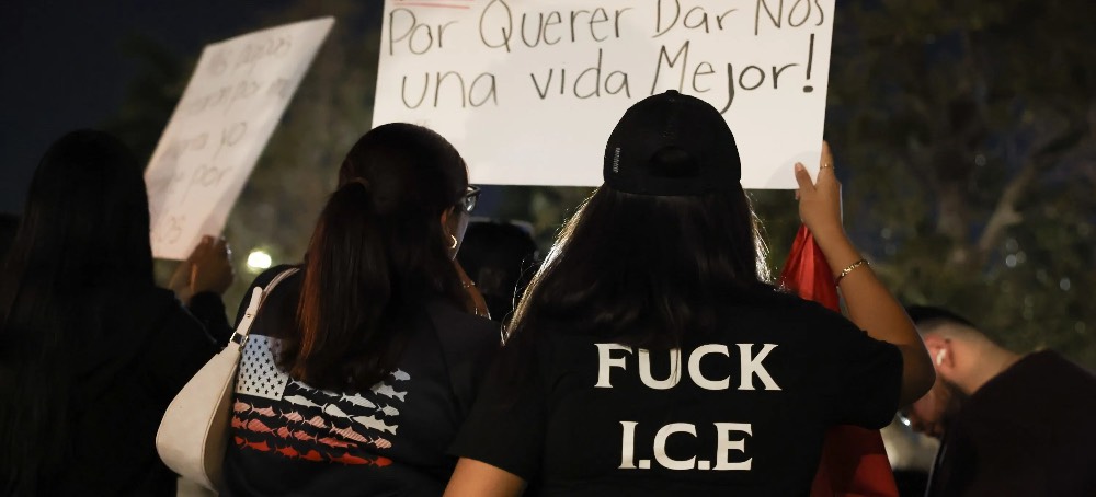 ICE Wants to Hire Contractors to Monitor Social Media for People Criticizing the Agency
