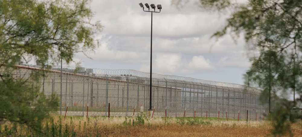 Over 60,000 Are in Immigration Detention, a Modern High, Records Show