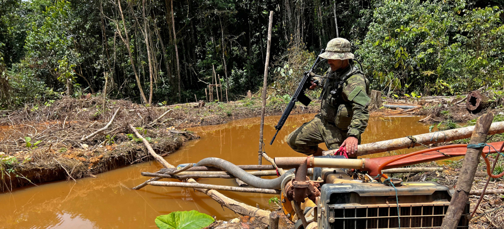 How Trump’s Anti-Environment Crusade Enriches Drug Traffickers