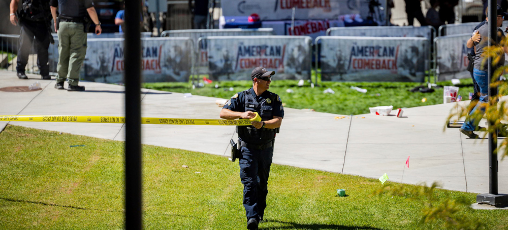 ICE Building Social Media Surveillance Team to Hunt People Down