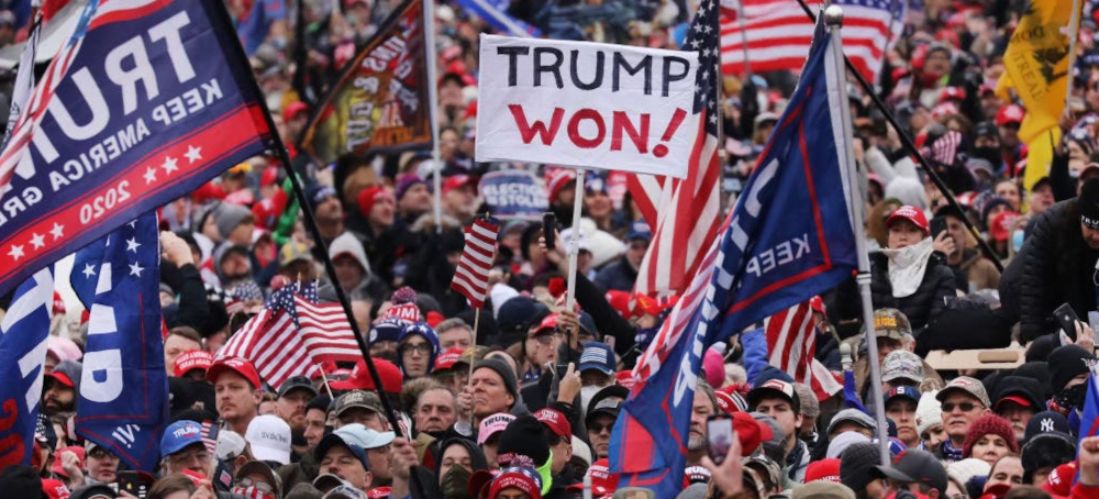 Trump Rallies Angry Supporters Outside Nobel HQ in Oslo