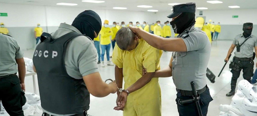 Venezuelans Sent to Salvadoran Prison Under Trump Describe “Hell” in Human Rights Watch Report