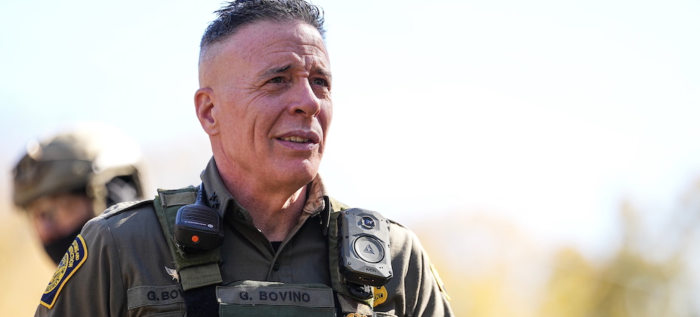 Greg Bovino, Agents Reappear in Force in Chicago Immigrant Communities