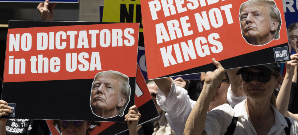 Millions in US Expected to Protest Against Trump in ‘No Kings’ Protests