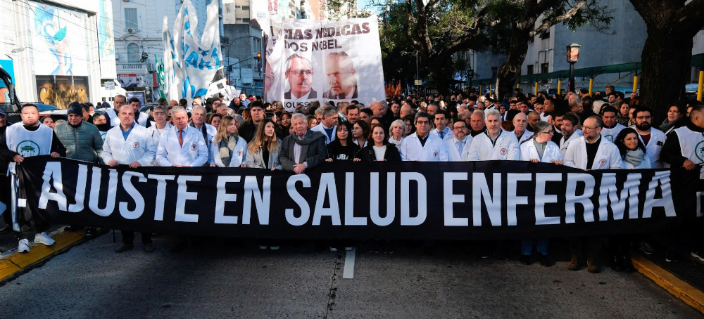 Milei Took a Chainsaw to Argentina’s Health System. Now It’s ‘Bleeding to Death’