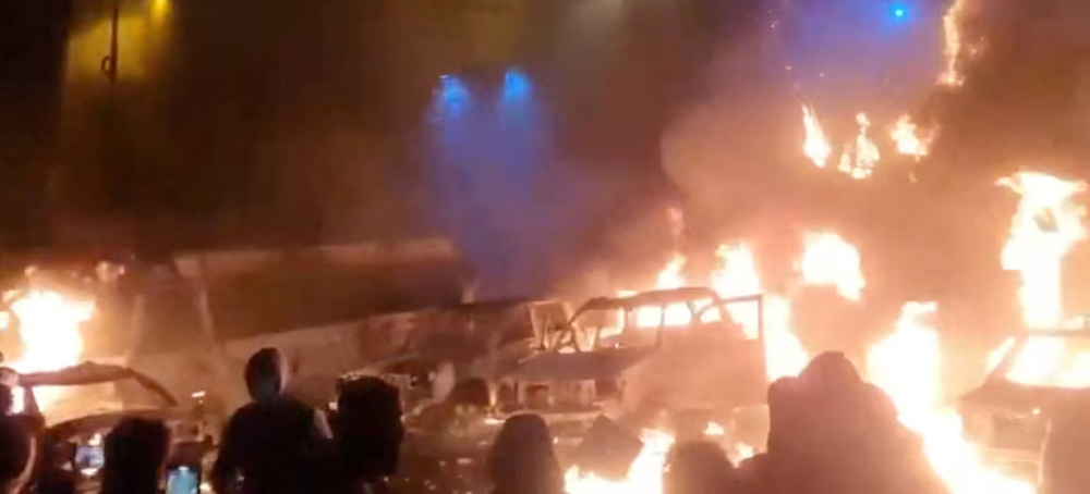 Iran Shuts Off Internet as Protesters Start Fires in Widening Unrest