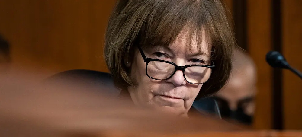 Minnesota Senator Says Trump Administration Trying to ‘Cover Up’ ICE Shooting