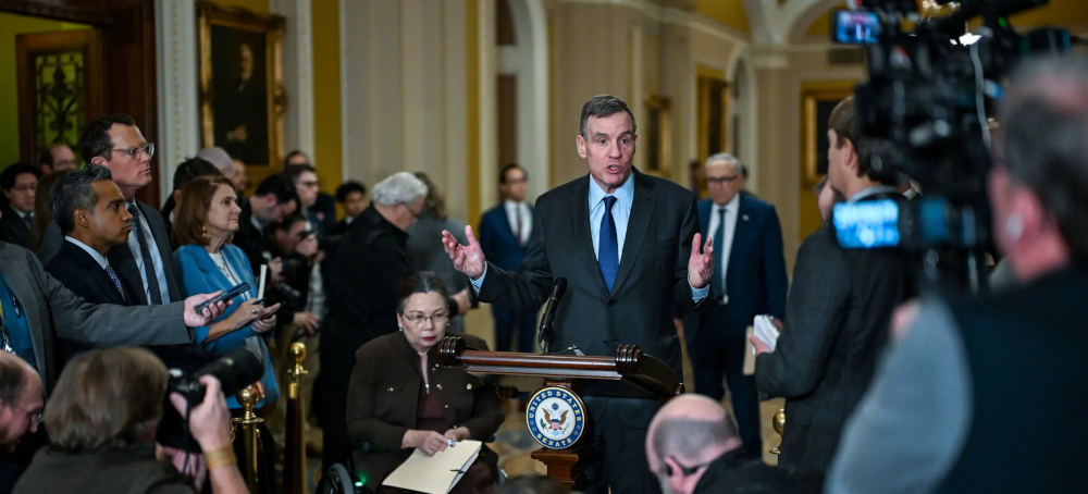 Democrats Vow Not to Fund ICE After Shooting, Imperiling Spending Deal