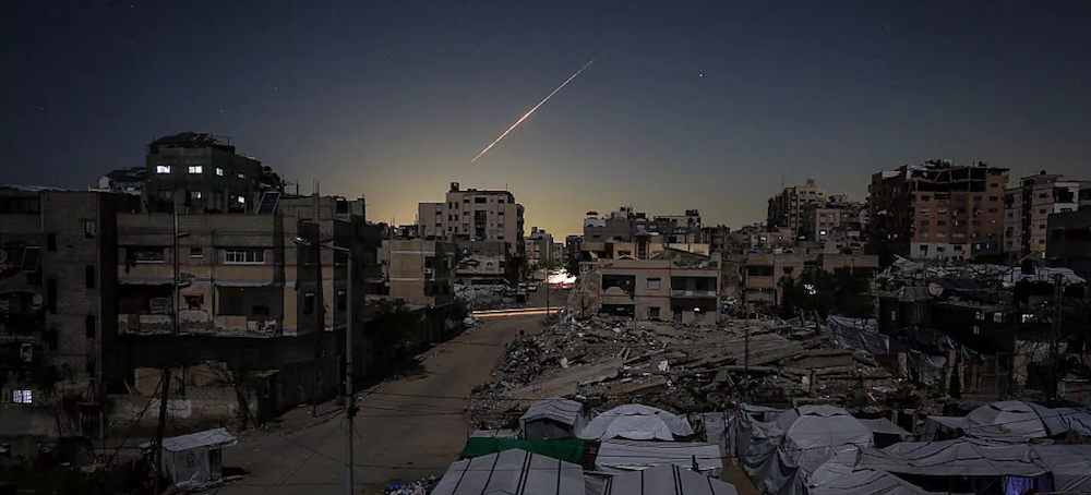 US Evacuates Diplomats, Shuts Down Some Embassies as War Enters Fourth Day