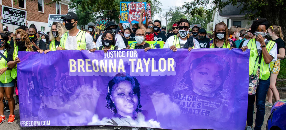 Federal Prosecutors Ask to Dismiss Charges Against Officers in Breonna Taylor Raid